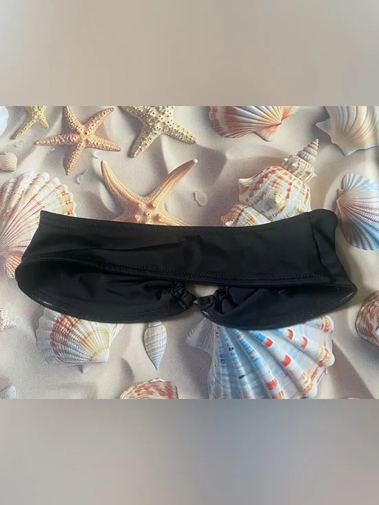 H&M Bikini Top Black Strapless. - Picture 6 of 8